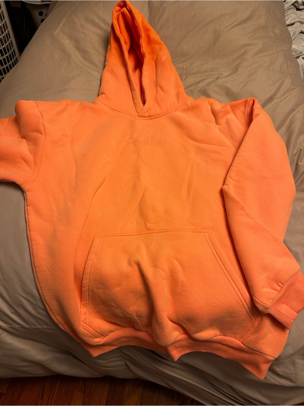 Orange Comfrt Pullover Hoodie Bright Orange size M